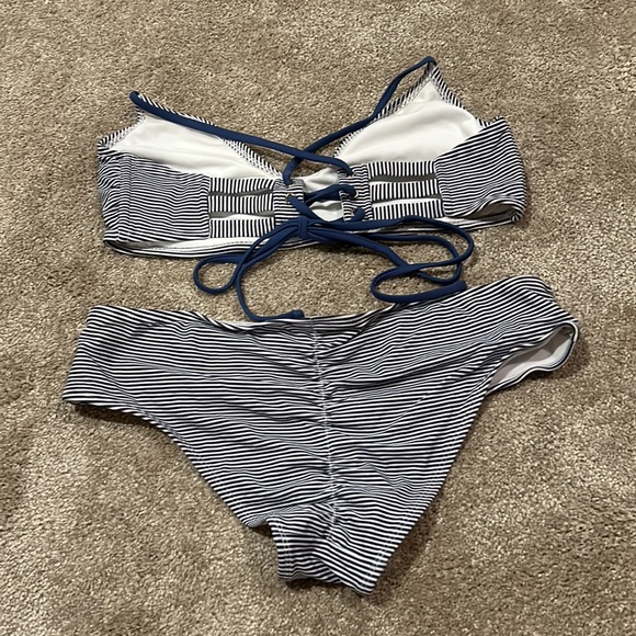 Bikini set - Picture 2 of 5